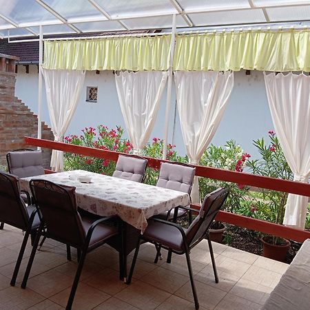 Marika Apartman Hajduszoboszlo Exterior photo