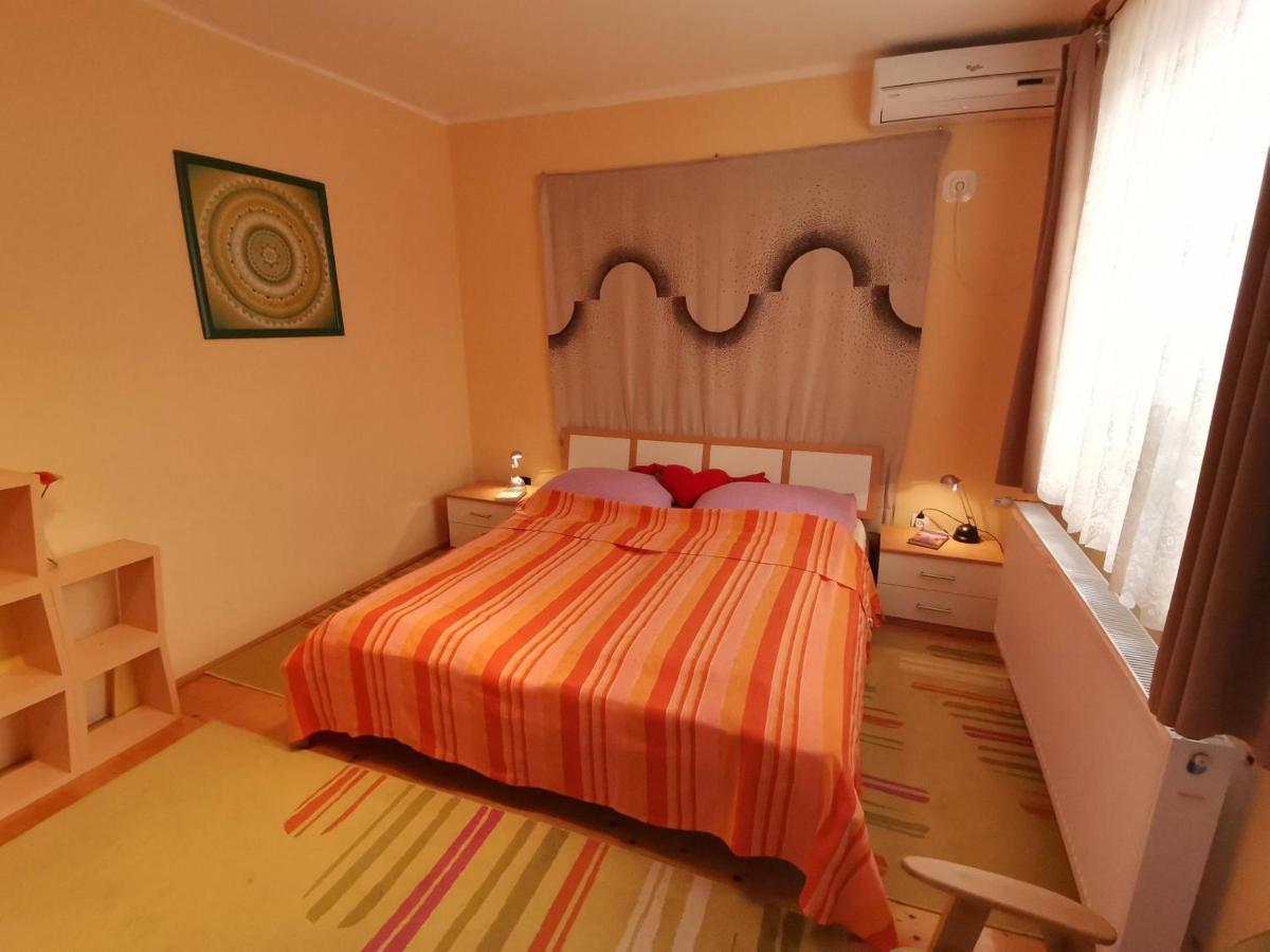 Marika Apartman Hajduszoboszlo Exterior photo